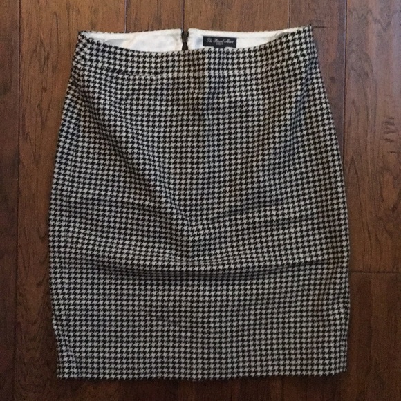 J. Crew Dresses & Skirts - J. Crew Pencil Skirt J. Crew Dresses & Skirts - J. Crew Pencil Skirt
